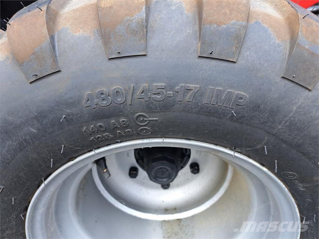 Case IH RB 344 Pyöröpaalaimet