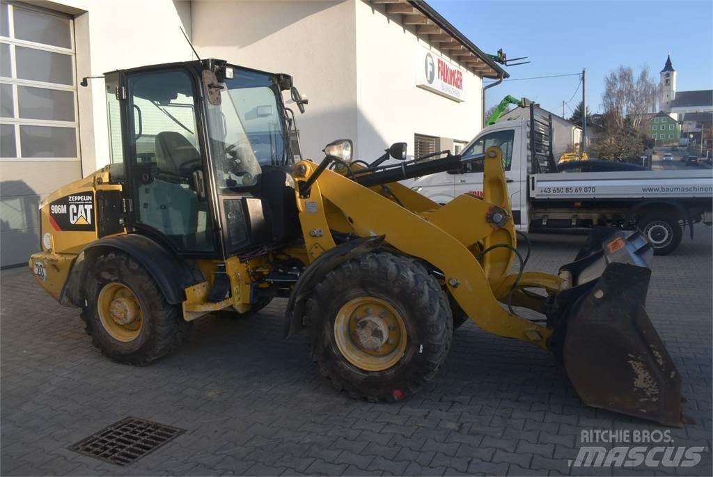CAT 906M Pyöräkuormaajat