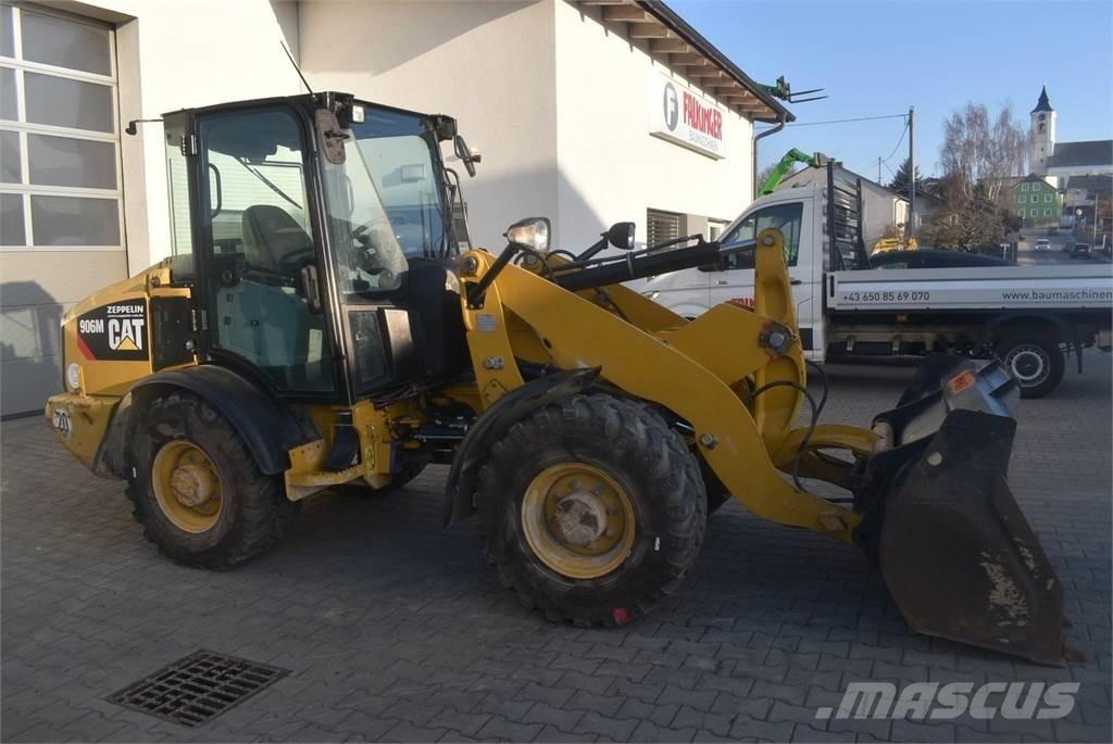 CAT 906M Pyöräkuormaajat