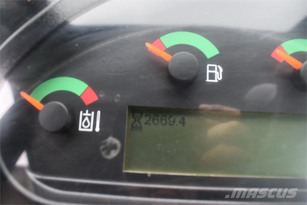 CAT 906M Pyöräkuormaajat