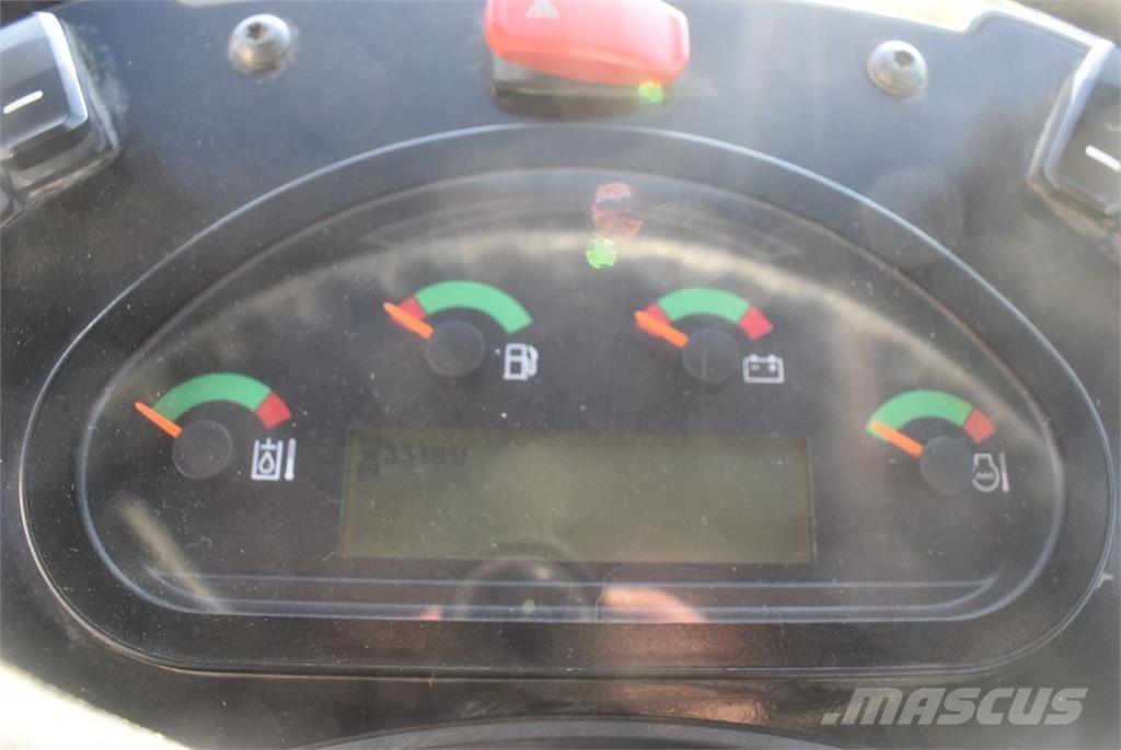 CAT 906M Pyöräkuormaajat