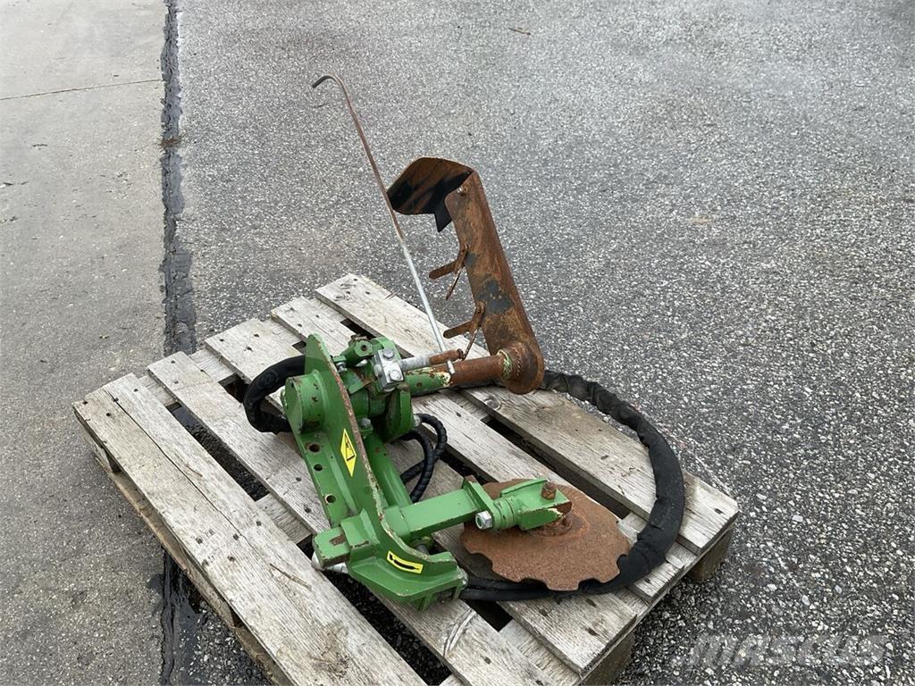  CFS Vinox links Muut viininviljelylaitteet