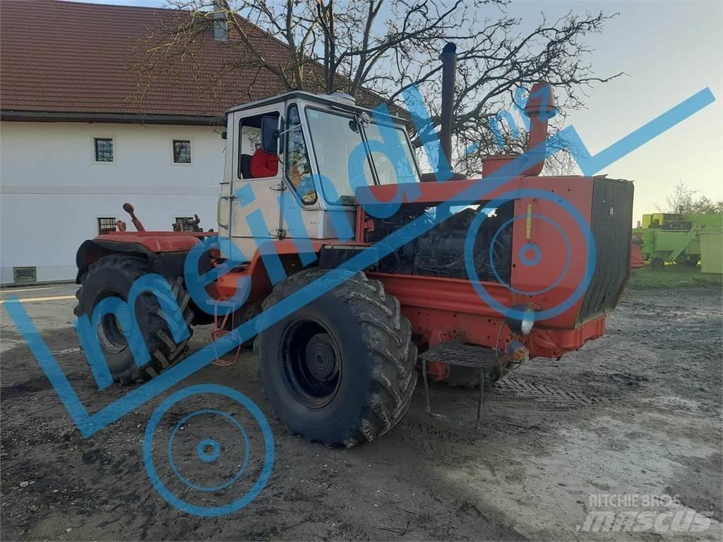 Charkow T 150 Traktorit