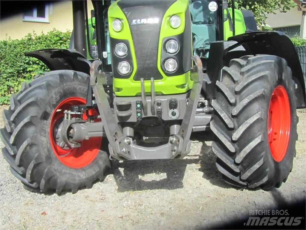 CLAAS Arion 440 Traktorit