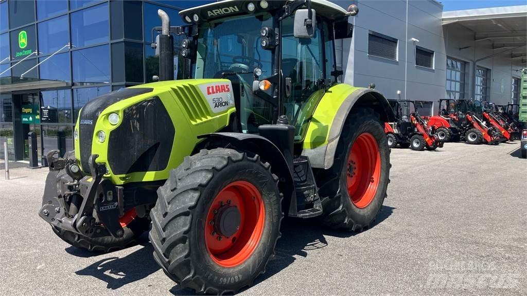 CLAAS ARION 530 Traktorit