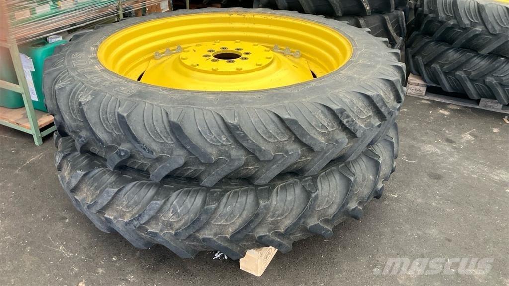 CLAAS ARION 530 Traktorit