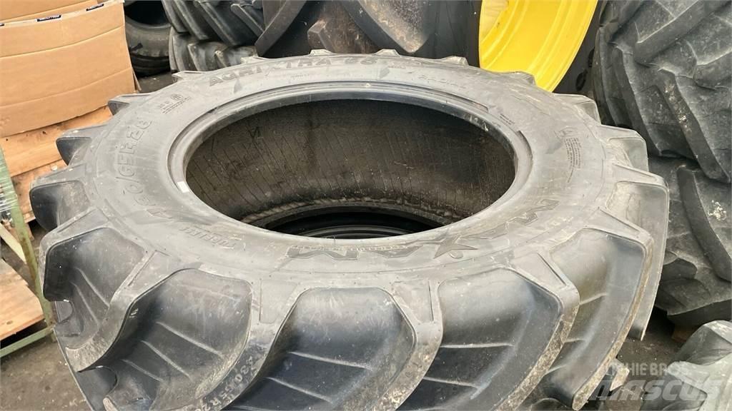 CLAAS ARION 530 Traktorit