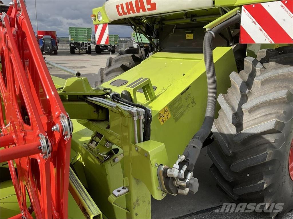 CLAAS AVERO 240 Leikkuupuimurit