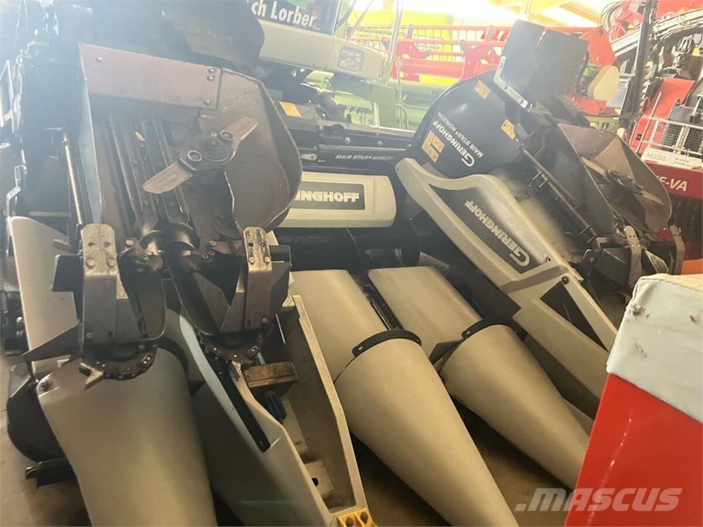 CLAAS Mega 370 Leikkuupuimurit