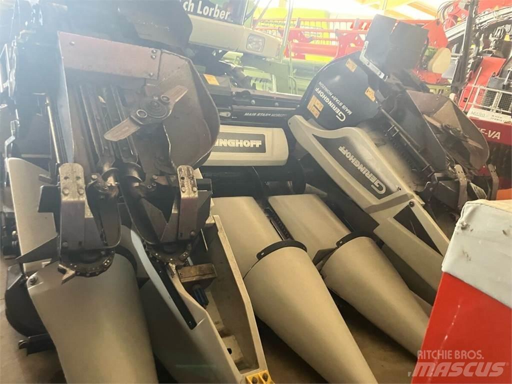 CLAAS Mega 370 Leikkuupuimurit