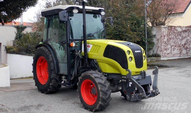 CLAAS Nexos 230 VL Traktorit