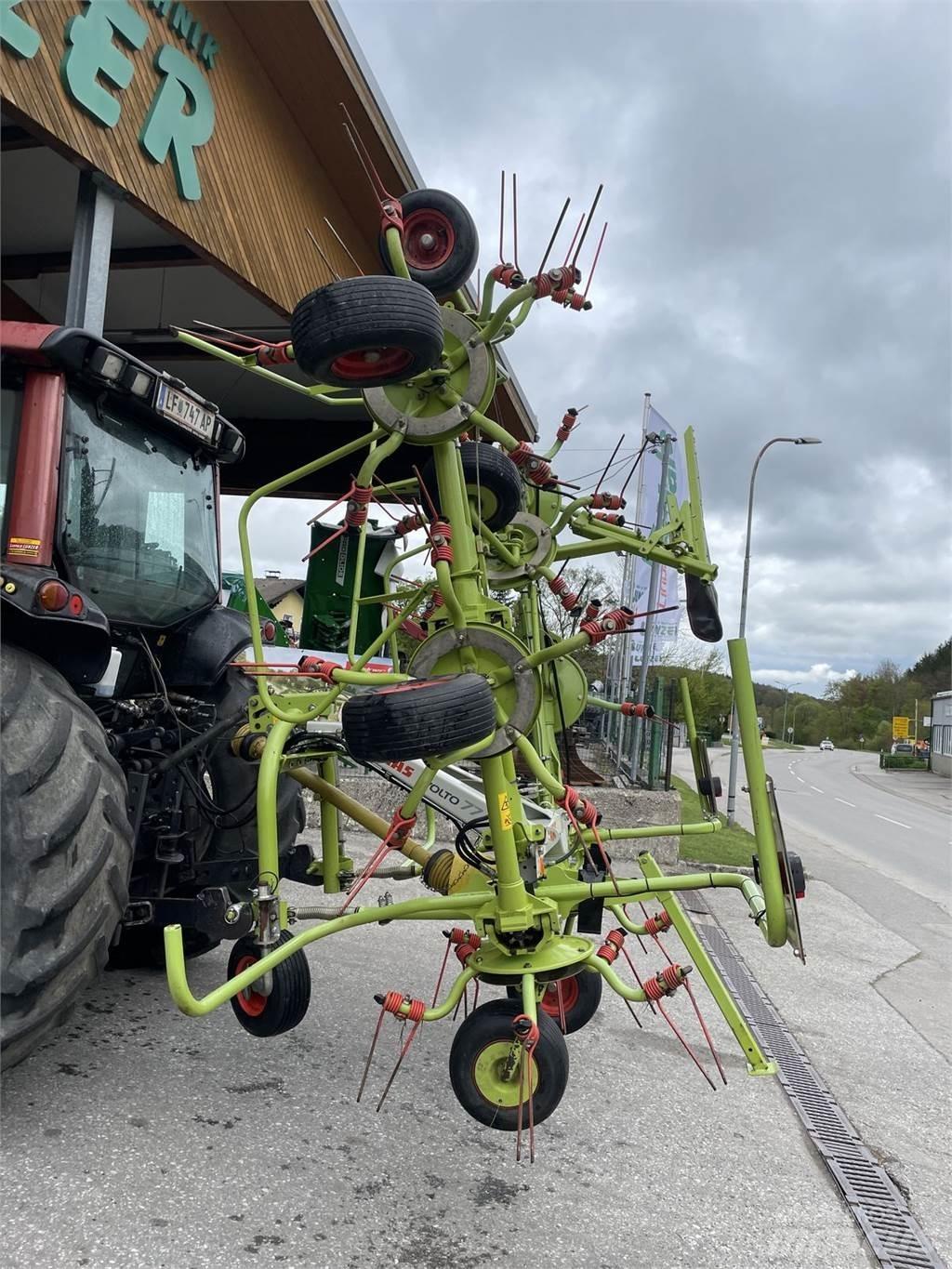 CLAAS VOLTO 77 Pöyhimet ja haravat