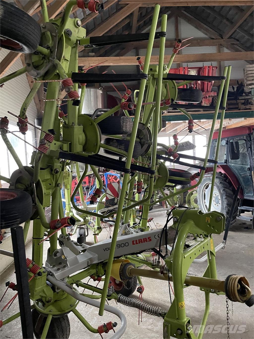 CLAAS Volto 900 Pöyhimet ja haravat