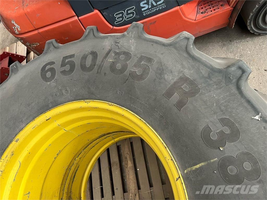 Continental  Renkaat ja vanteet