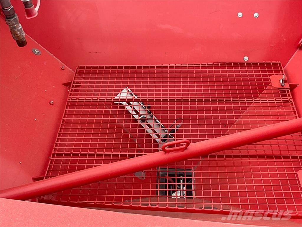  DF 2 Muut lannoituskoneet ja lisävarusteet