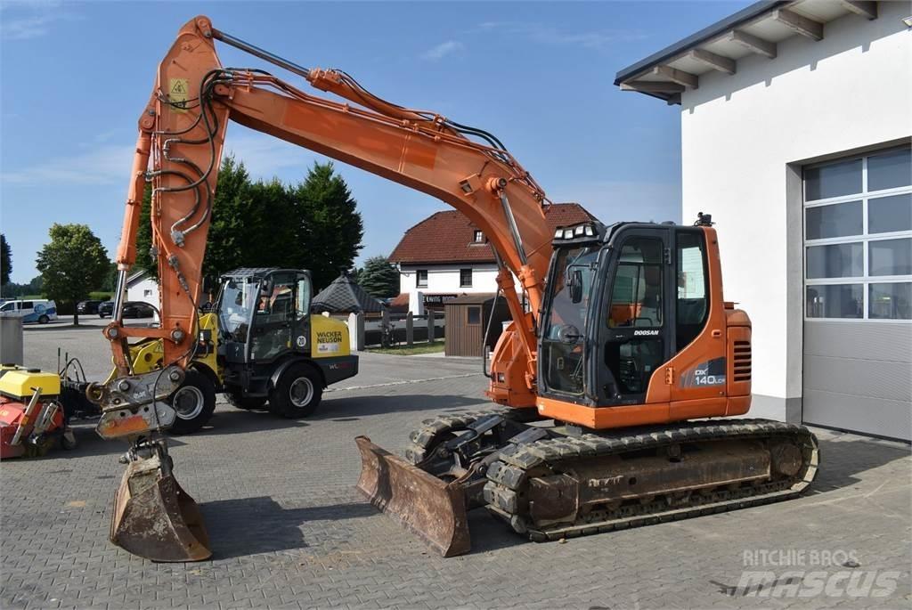 Doosan DX140LCR-3 Minikaivukoneet < 7t