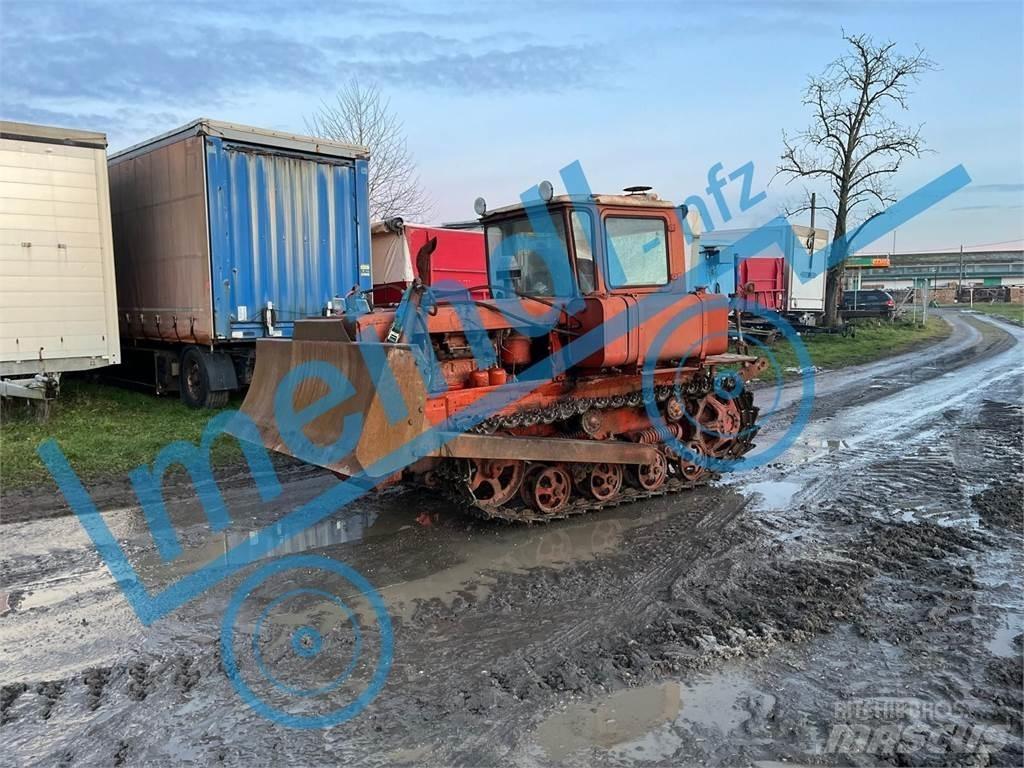  DT 75 Raupe Traktorit