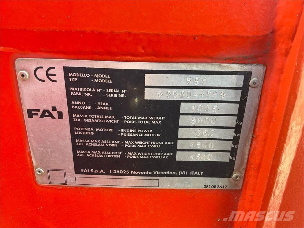 Fai 556 Etukuormaimet ja kaivuulaitteet