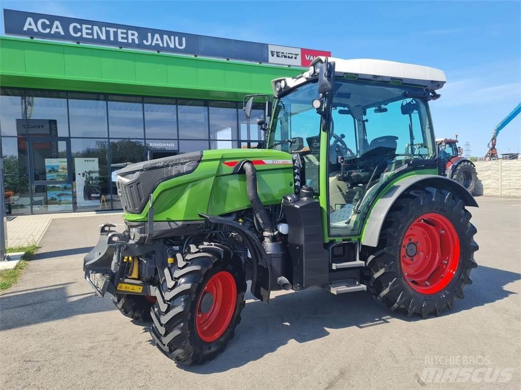 Fendt 211 Vario F Traktorit
