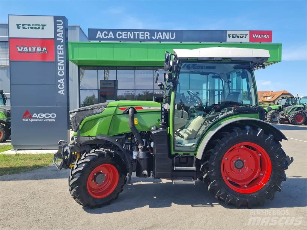 Fendt 211 Vario F Traktorit