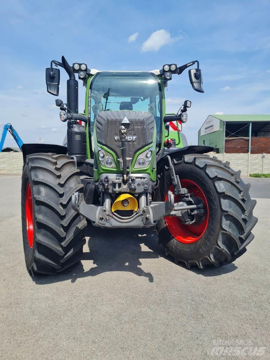 Fendt 724 Vario Traktorit