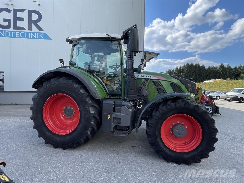 Fendt 724 Vario Traktorit