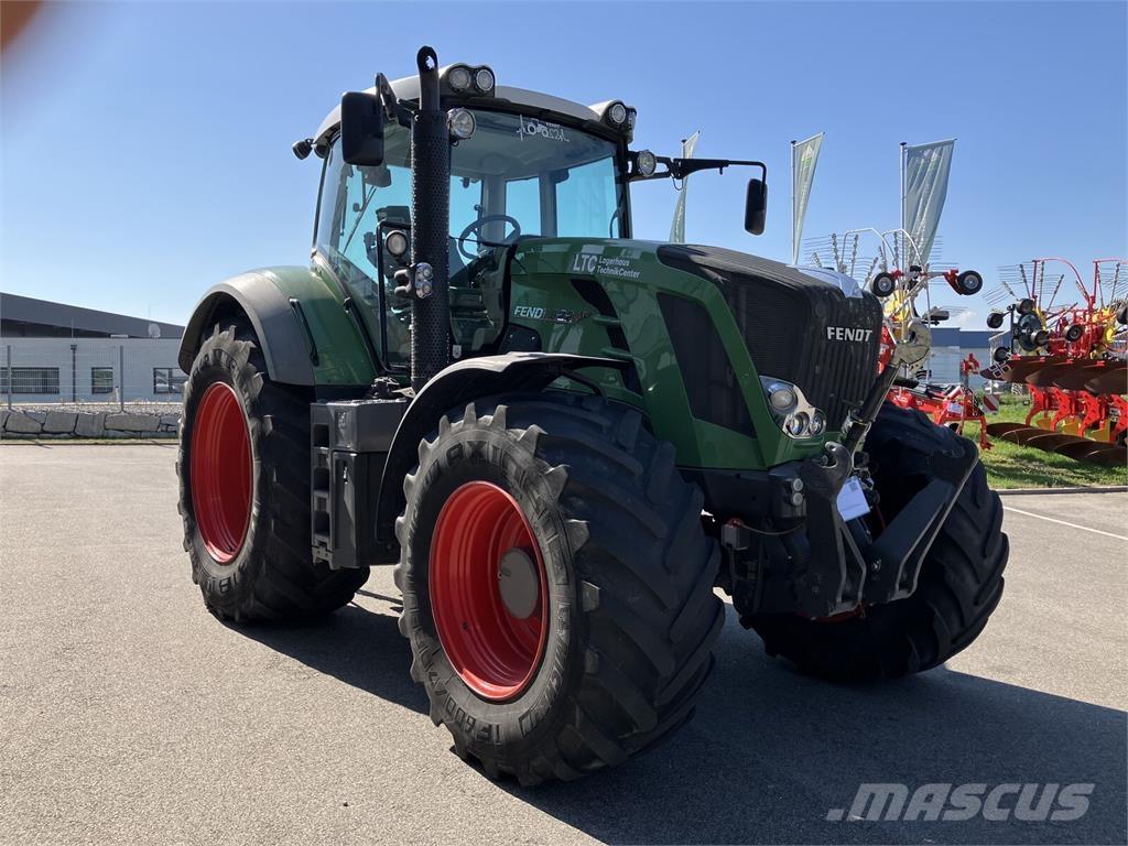 Fendt 822 Vario Traktorit