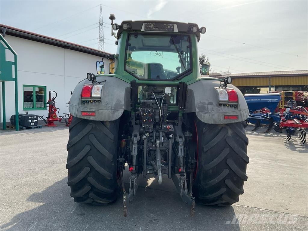 Fendt 822 Vario Traktorit