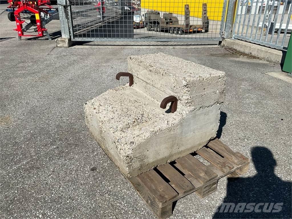  Gewicht 400 kg Lisävarusteet ja komponentit