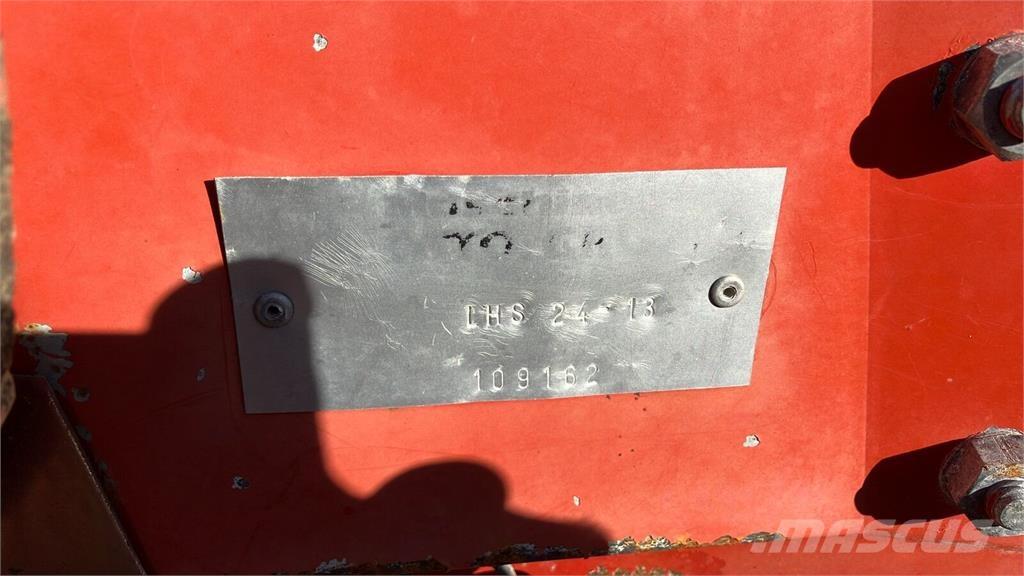 Gruber LHS 24-13 Keräävät noukinvaunut ja silppurivaunut