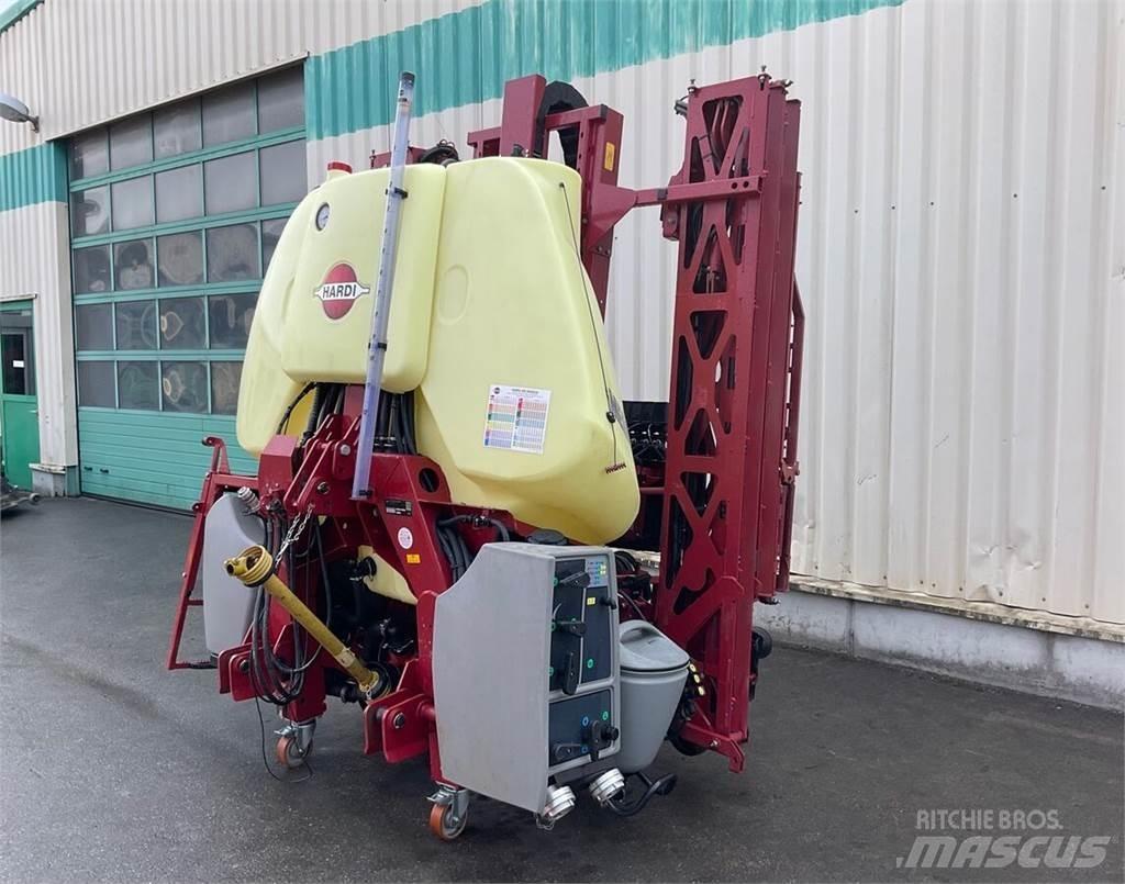 Hardi MEGA 1200 Hinattavat ruiskut