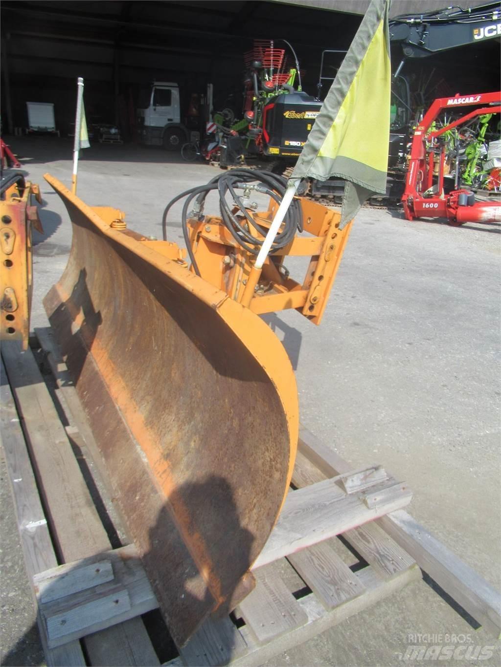 Hauer SK 2800 Lumiaurat