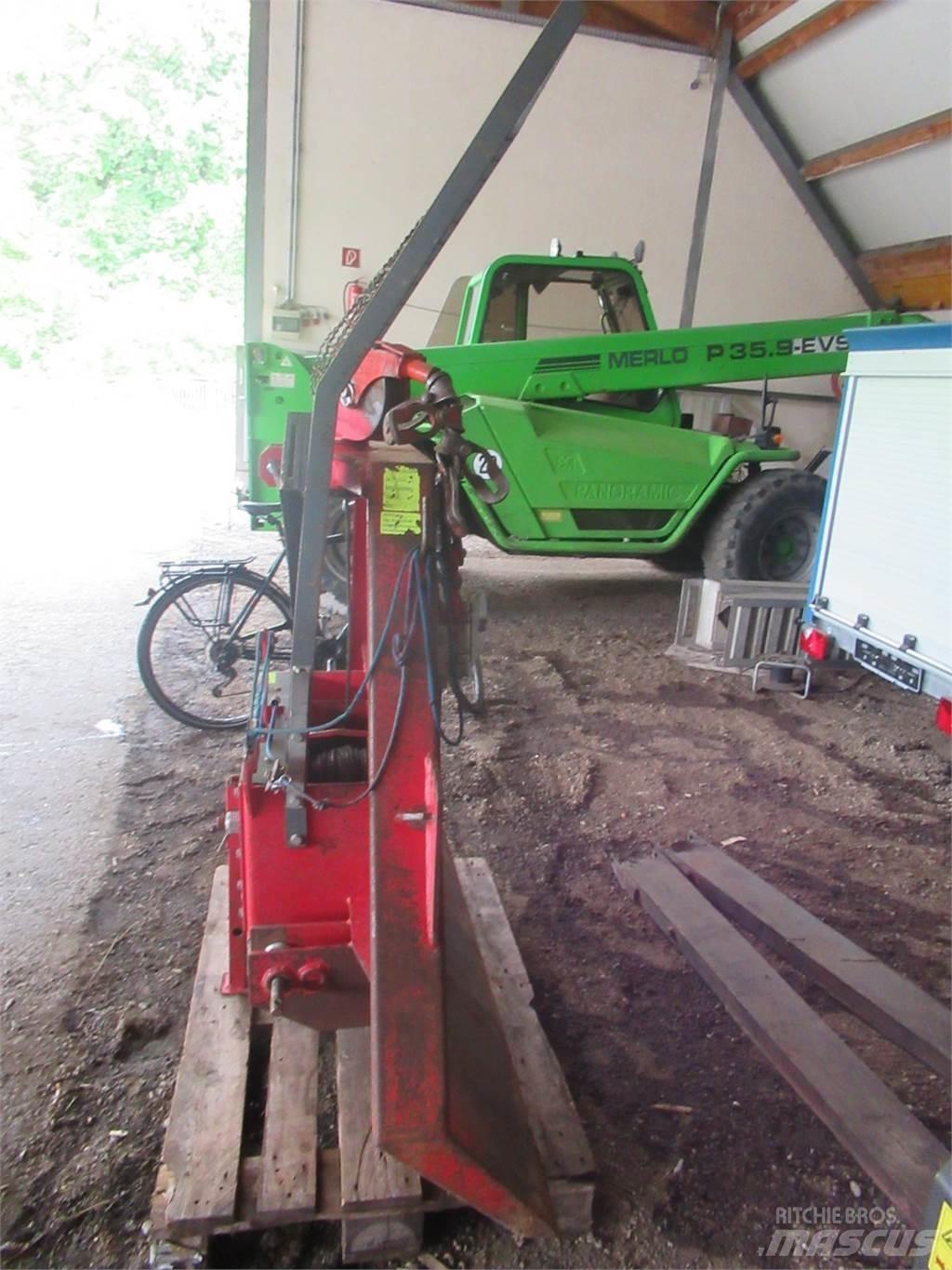  Holzknecht HS 205 B Vinssit