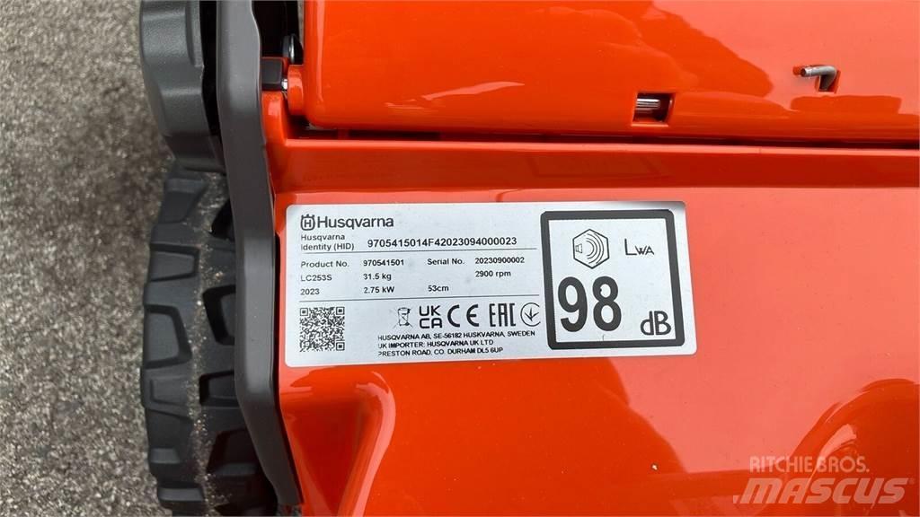 Husqvarna LC 253S Päältäajettavat ruohonleikkurit
