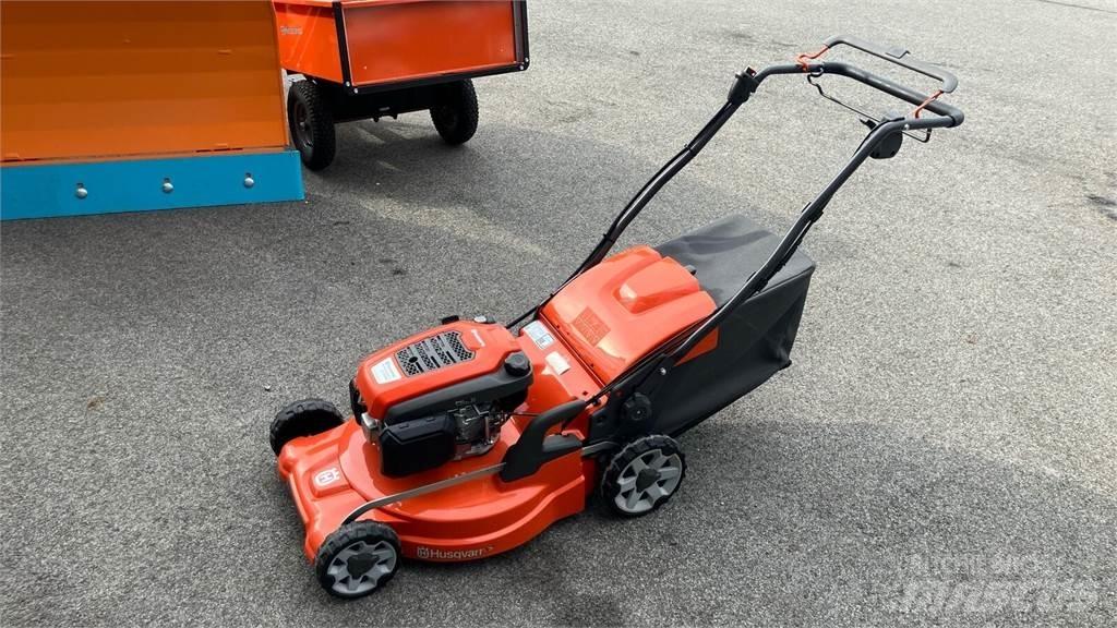Husqvarna LC 353VE Päältäajettavat ruohonleikkurit