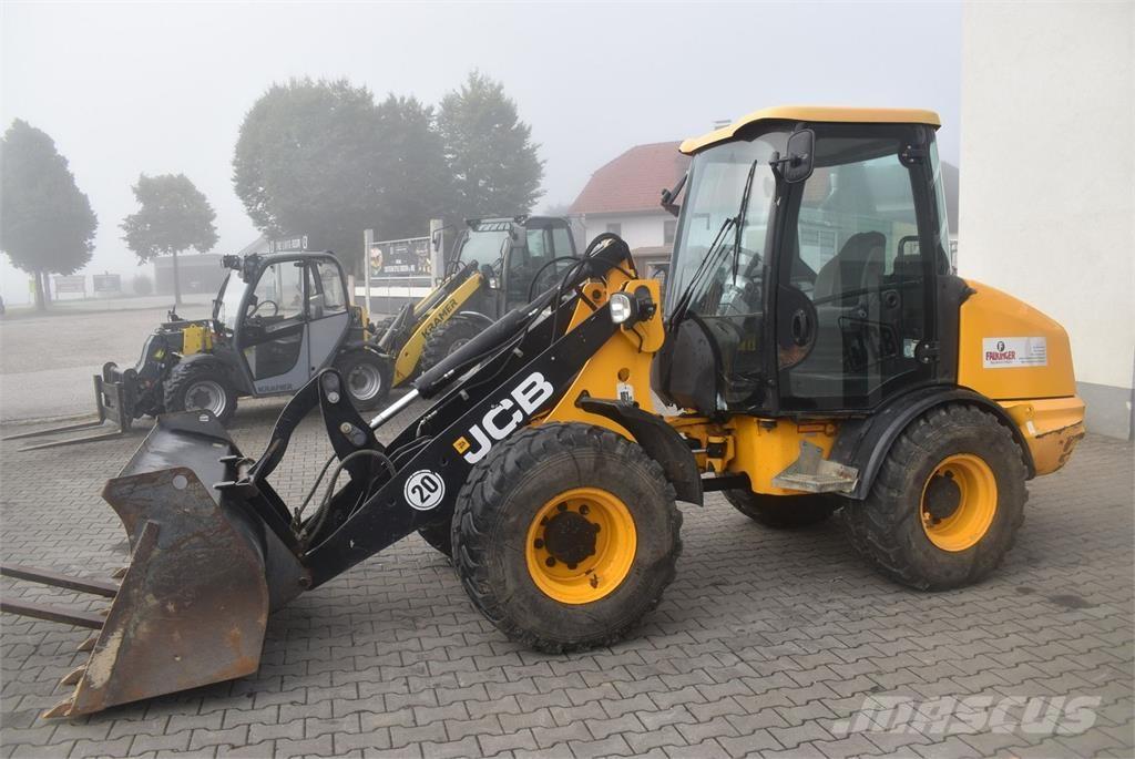 JCB 406 Pyöräkuormaajat