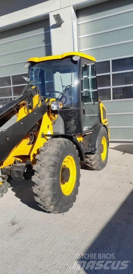 JCB 407 Pyöräkuormaajat
