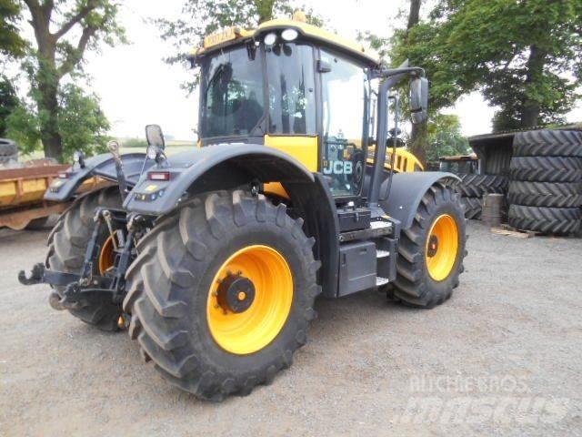 JCB 4220 Traktorit