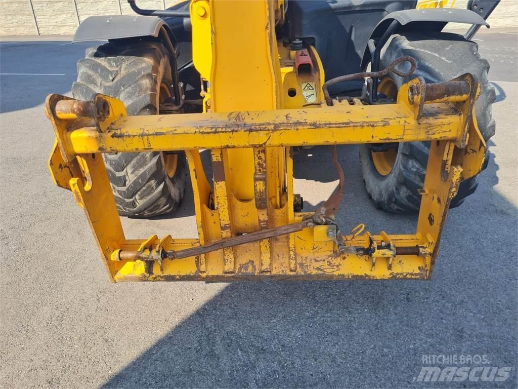 JCB 535 95 Kurottajat