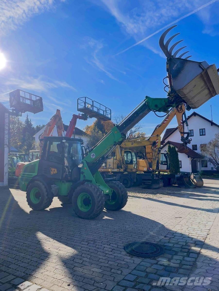 JCB TM 220 Pyöräkuormaajat