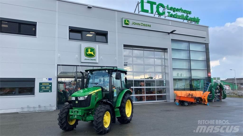 John Deere 5058E Traktorit