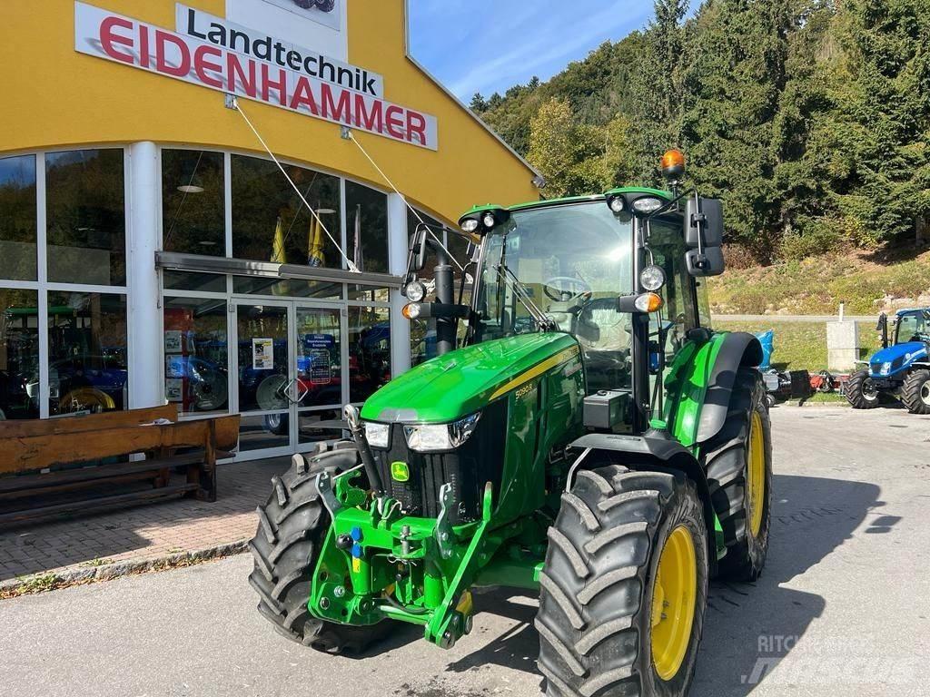John Deere 5090 R Traktorit