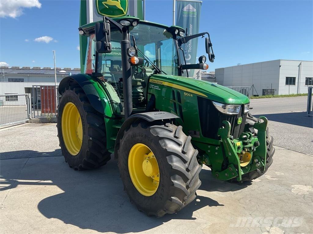 John Deere 5100R Traktorit