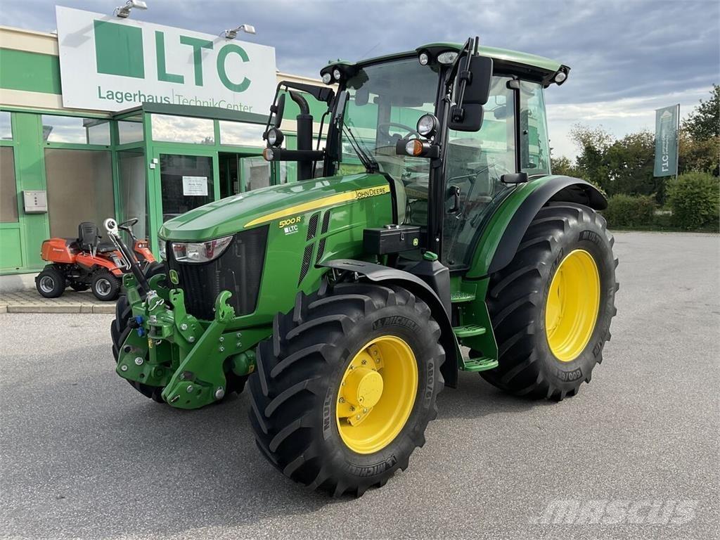 John Deere 5100R Traktorit