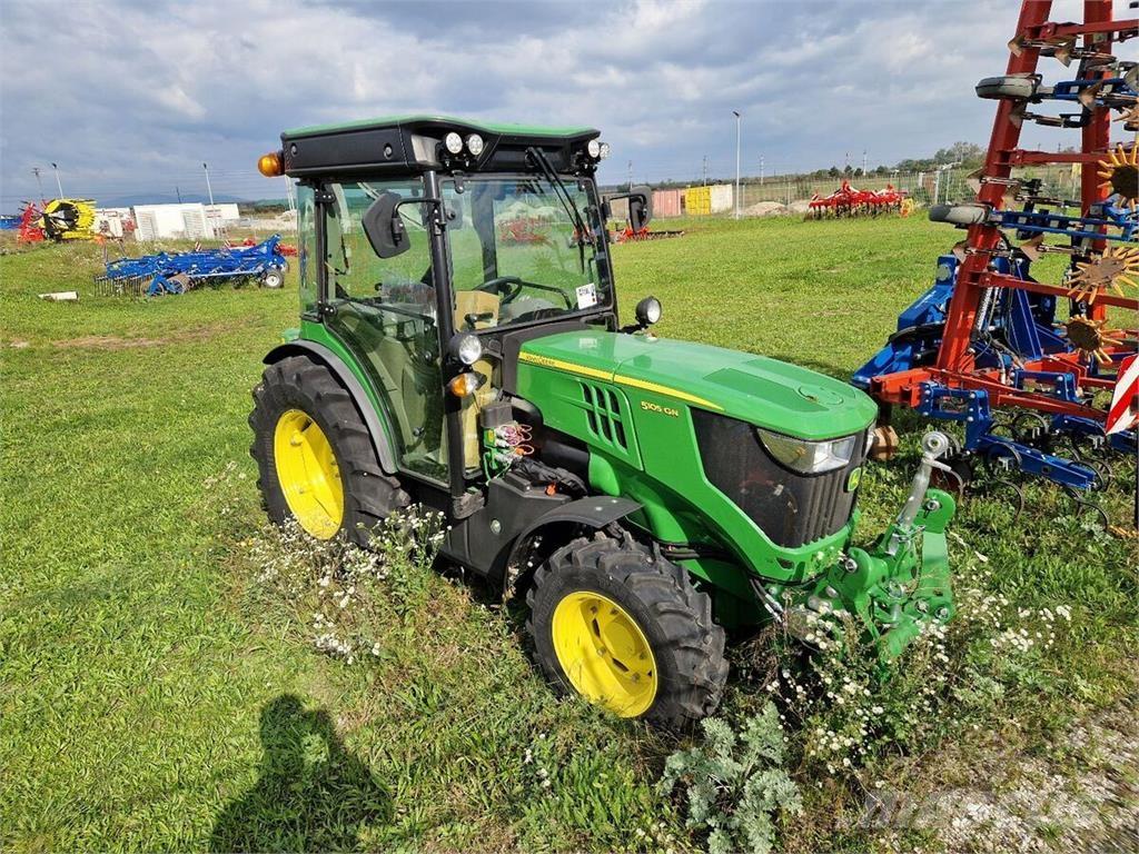 John Deere 5105GN Traktorit