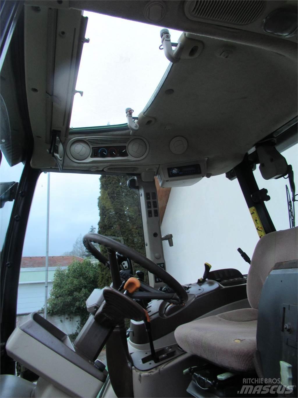 John Deere 5820 Traktorit