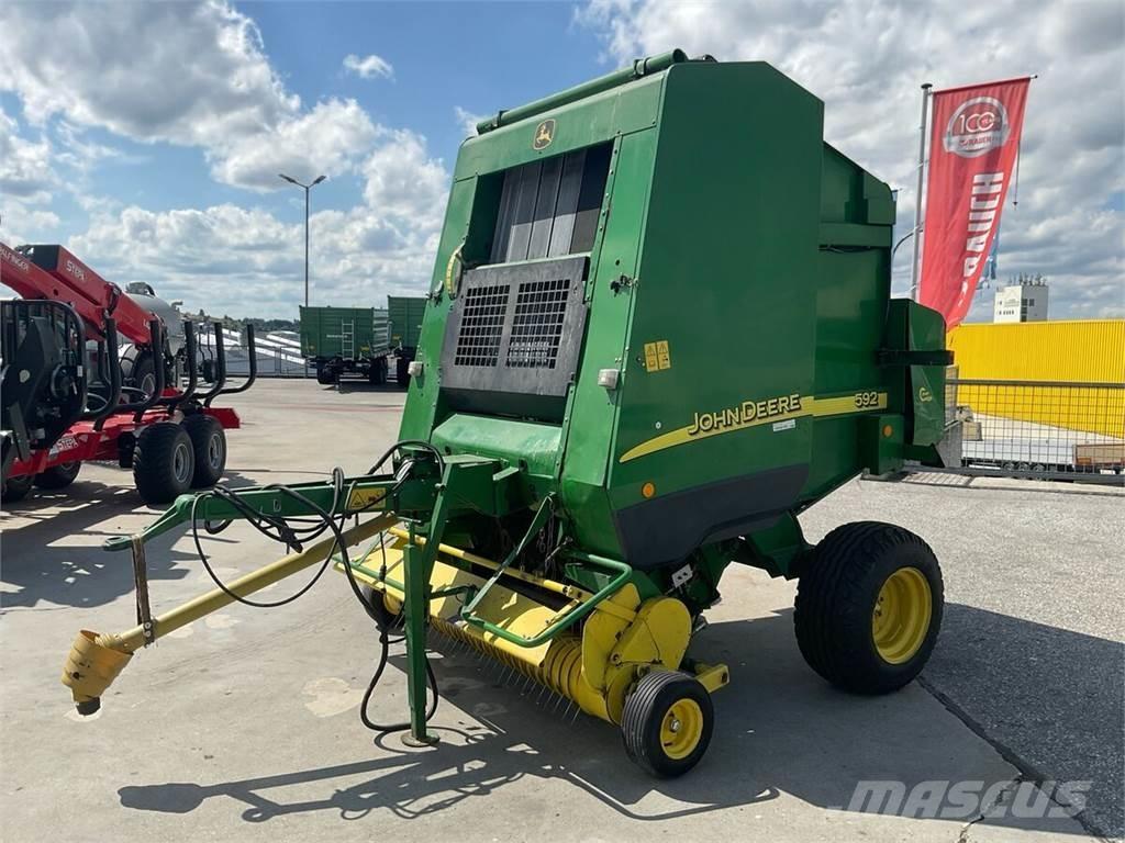 John Deere 592C Pyöröpaalaimet