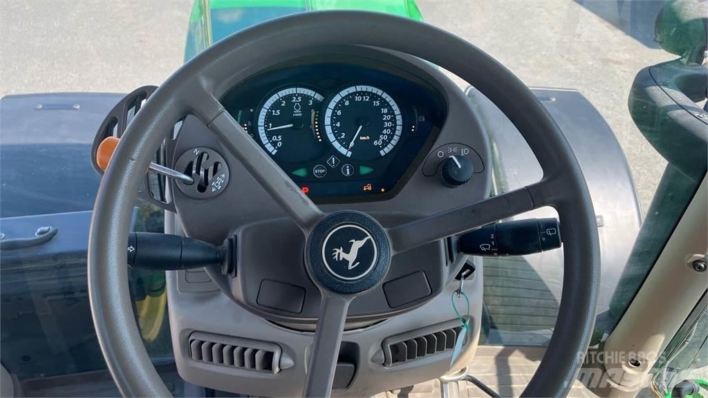 John Deere 6110R Traktorit