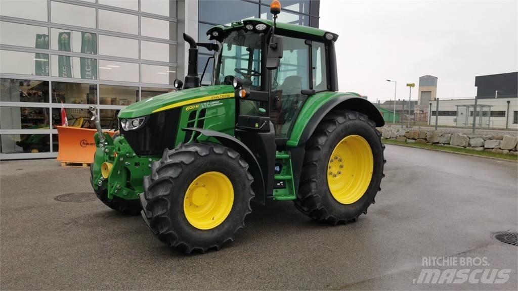 John Deere 6120M Traktorit