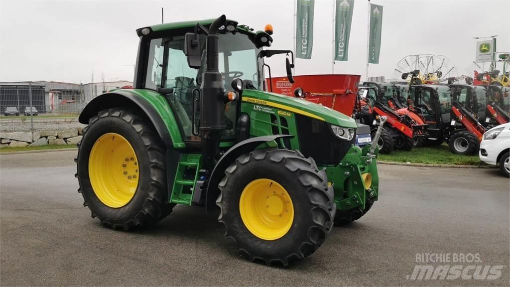 John Deere 6120M Traktorit